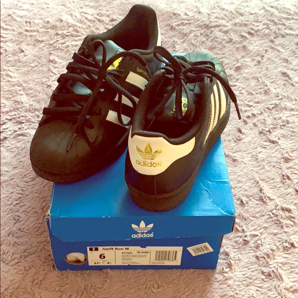 Shell toes adidas